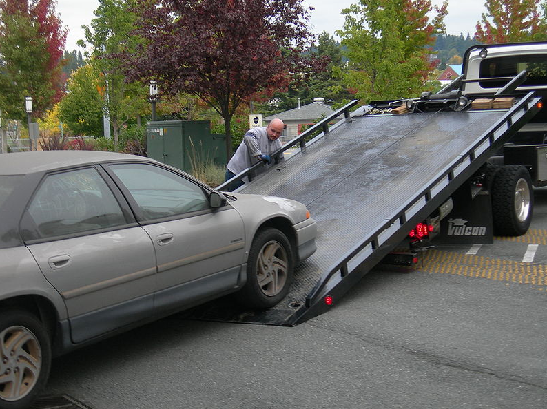 this image shows towing services in Lake Lowell, ID