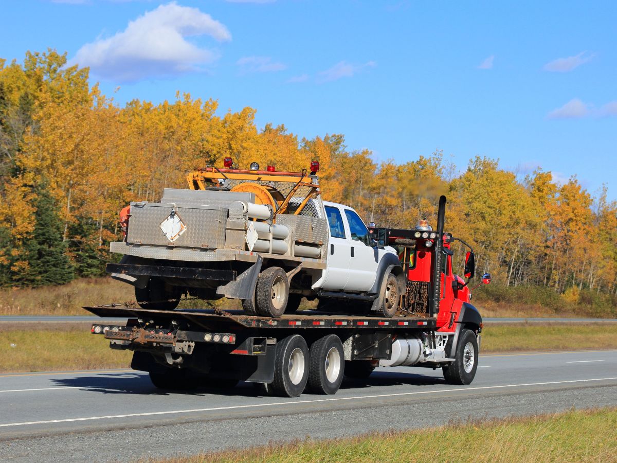 this image shows heavy-duty towing services in Meridian, ID