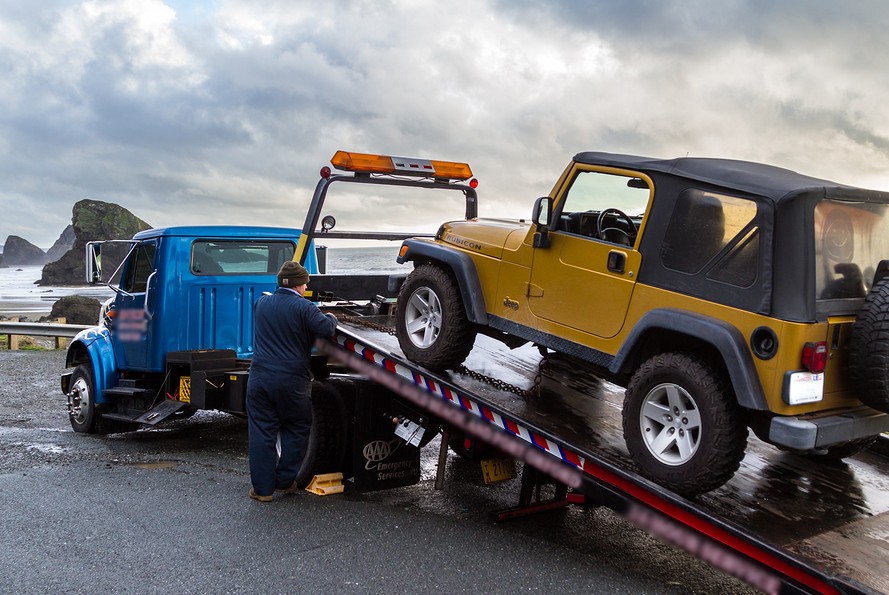 this image shows truck towing Meridian, ID